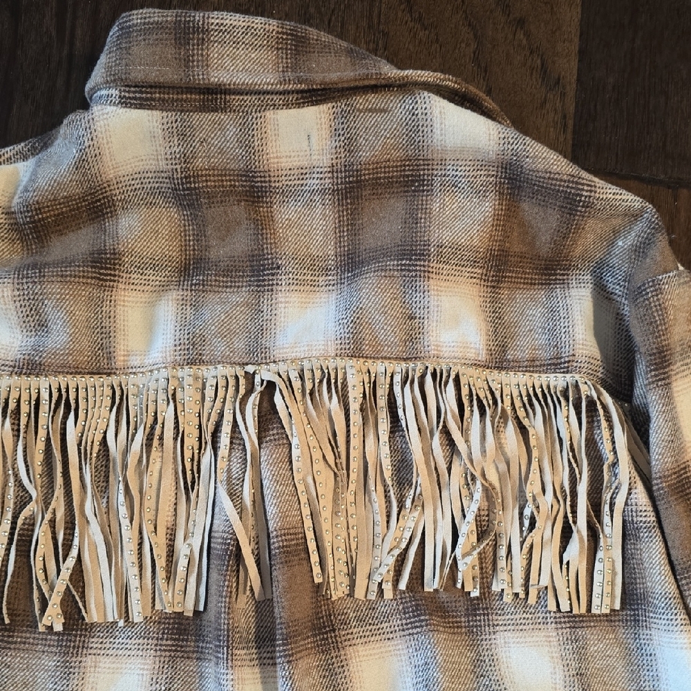 Fringe Shacket - Picture 2 of 4
